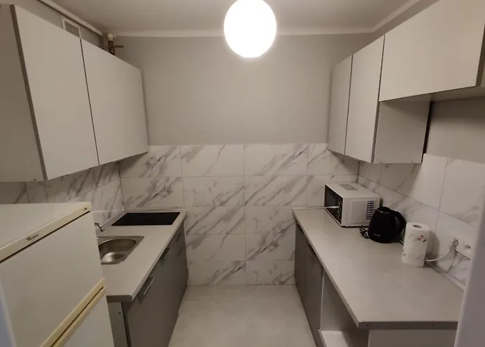 Coser Grzybowska * وارسو