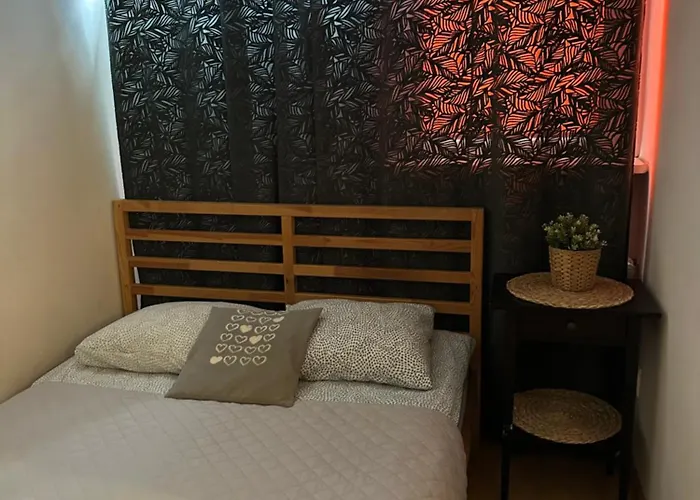 Coser Grzybowska شقة وارسو