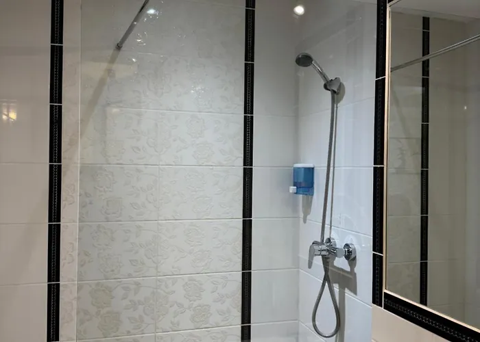 Coser Grzybowska وارسو