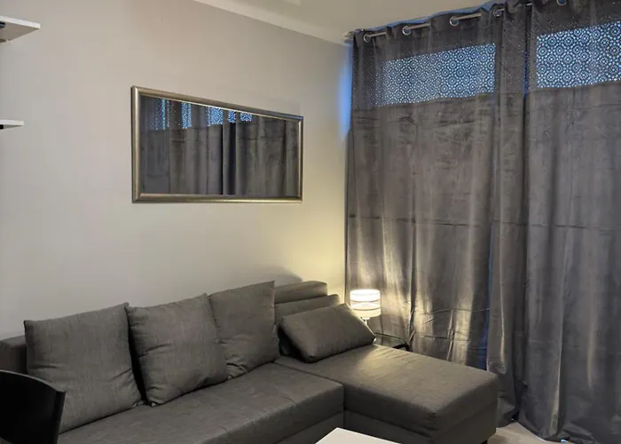 Coser Grzybowska شقة