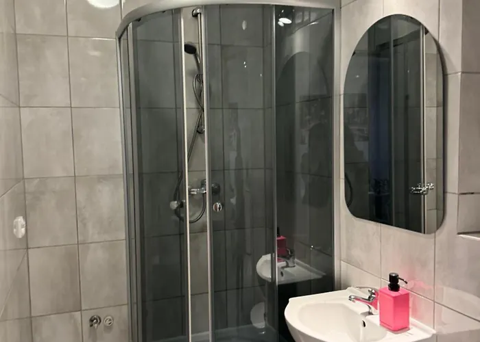 Coser Grzybowska شقة *