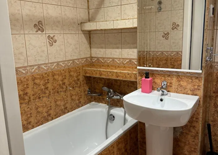 Coser Grzybowska شقة وارسو