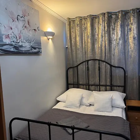 Coser Grzybowska Appartement